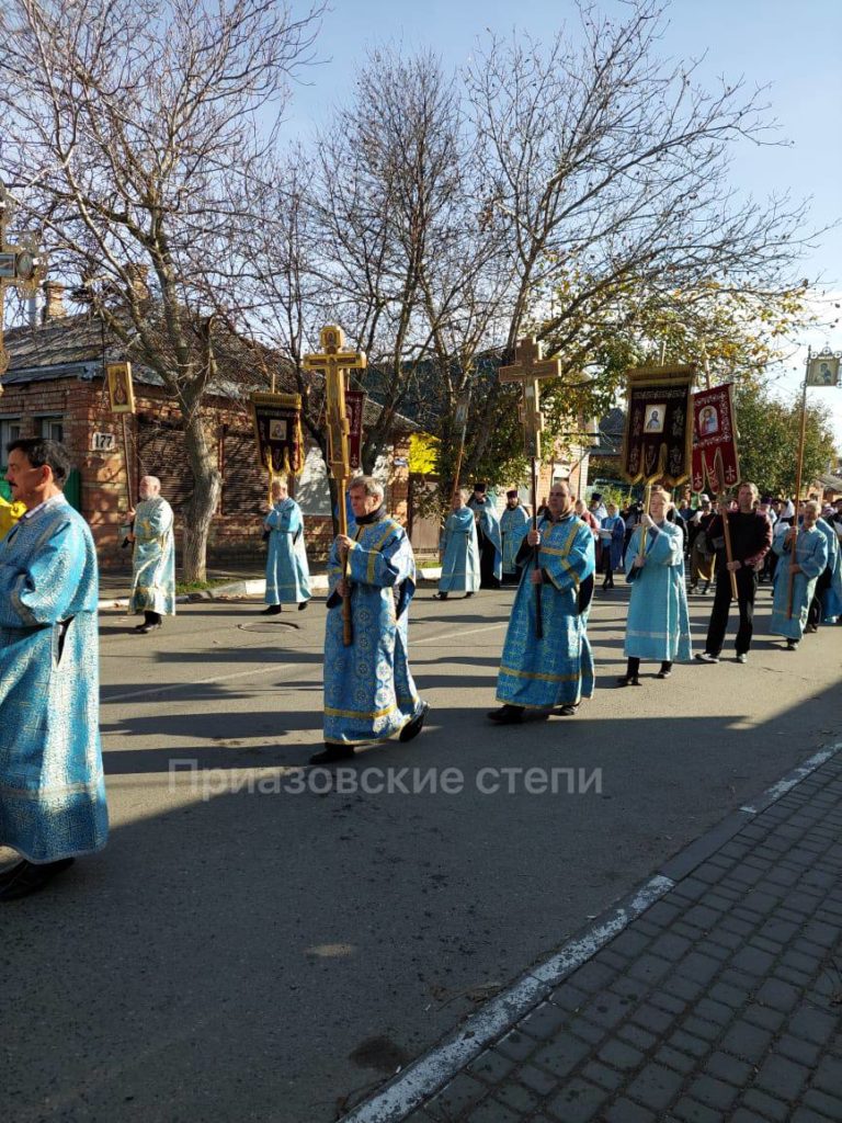 В Ейске начался крестный ход | 04.11.2023 | Ейск - БезФормата